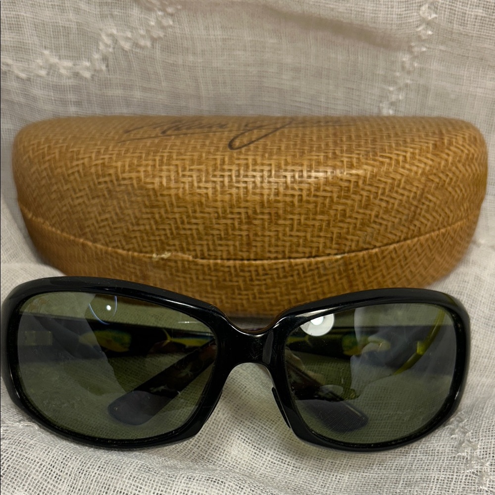 Maui Jim “Mahi Mahi” by Guy Harvey sunglasses